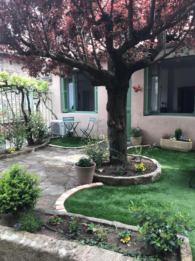 Le Beffroi Bed and Breakfast Millau Buitenkant foto